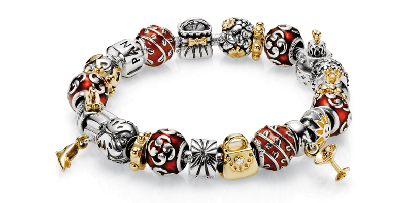 hit Mild gør dig irriteret Pandora Jewelry goes public with stock offering - Jewellery Business