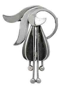 Photo courtesy Dupuis Fine Jewellery Auctioneers Sterling silver brooch by Georg Jensen.
