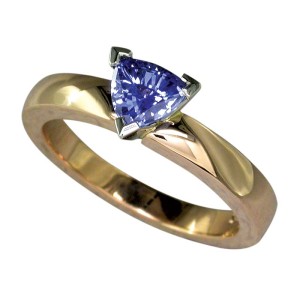 Photo courtesy Llyn L. Strelau Rose gold shank and hand-fabricated head for blue sapphire. Platinum provides maximum contrast to the rose gold.
