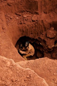 © Partnership Africa Canada. Photo: Shawn Blore. An artisanal diamond miner in Democratic Republic of the Congo (DRC). Some African countries are failing to recognize the potential of their diamond resources.