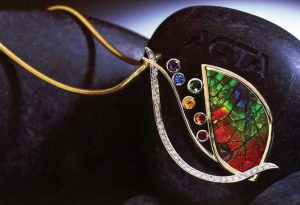 Photo courtesy AGTA. Photography by John Parrish. under-the-rainbow