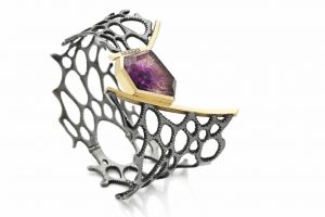 ‘Koral’ by Longueuil, Qué.’s Caroline Rivière landed second place in the silver/Argentium category.