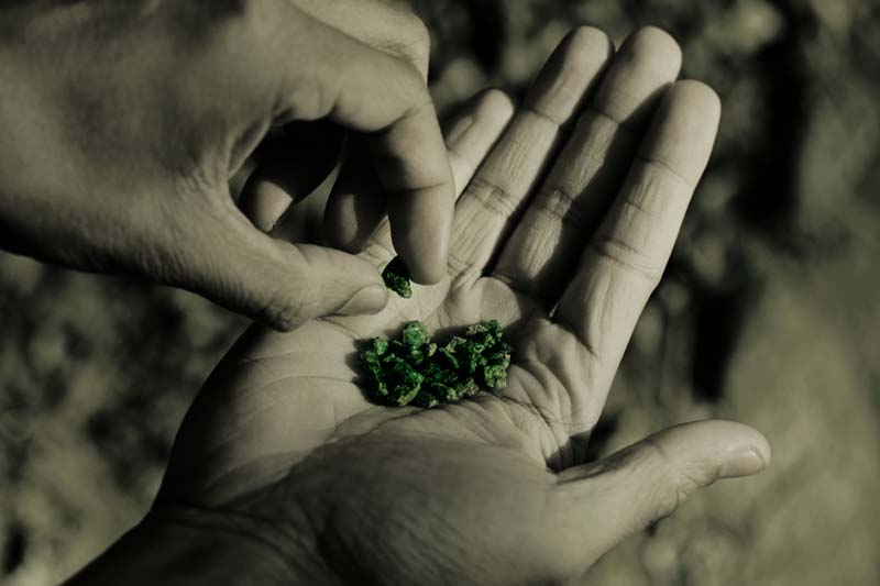 Photo courtesy Everledger Gübelin Gem Lab, with assistance from Everledger and Fura Gems, launched the first blockchain for coloured gems.
