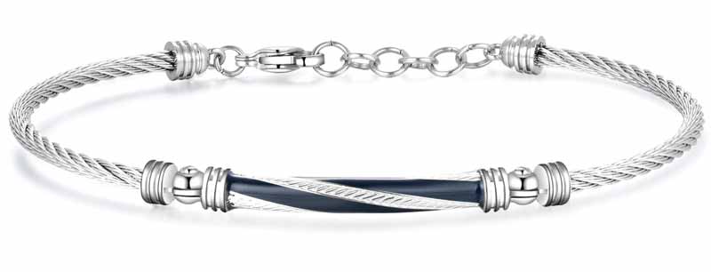 Stainless steel bracelet with a central tag in polished steel and black enamel from Brosway’s Horizon collection. Photo courtesy Brosway Italia