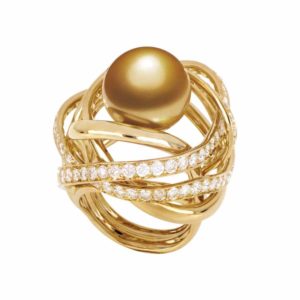 Gold pearl Vitesse Ring from Jewelmer’s ‘La Mer en Majesté Ring’ collection. <br /> <span style="font-size: 10pt; font-family: arial, helvetica, sans-serif;"><i>Photo courtesy Jewelmer</i></span>