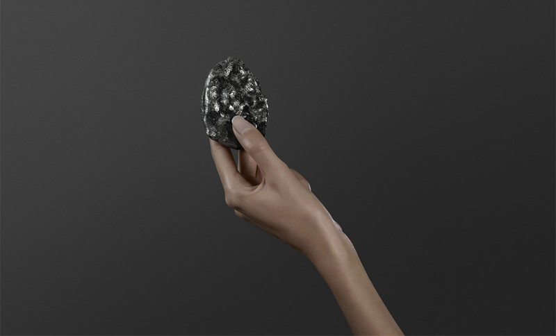 Photo courtesy Louis Vuitton Lucara Diamond Corp. has entered into a partnership with Louis Vuitton and HB Company to polish and manufacture the 1758-carat rough Sewelô diamond.