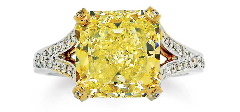 Photos courtesy Dupuis Fine Jewellery Auctioneers A coloured diamond ring by Royal de Versailles. Photos courtesy Dupuis Fine Jewellery Auctioneers