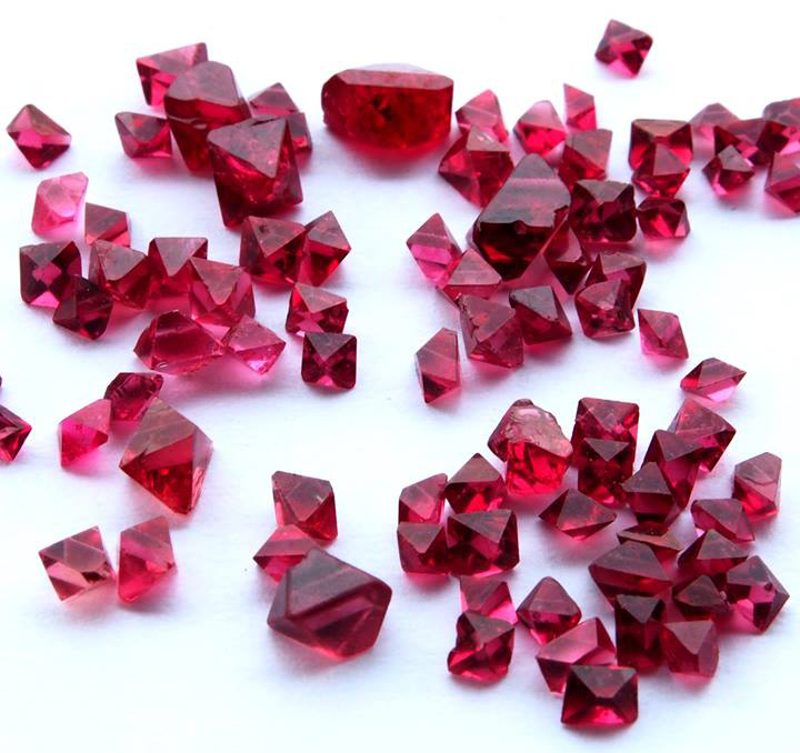 Spinel octaedron roughs from Myanmar.
