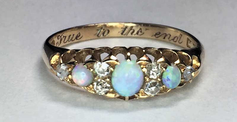 Gold ring with inscription ‘True to the end.’