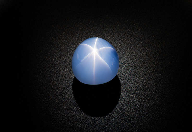 Weighing 563.35 carats, the Star of India is among the world’s largest gem-quality blue star sapphires. Photo ©AMNH/D. Finnin