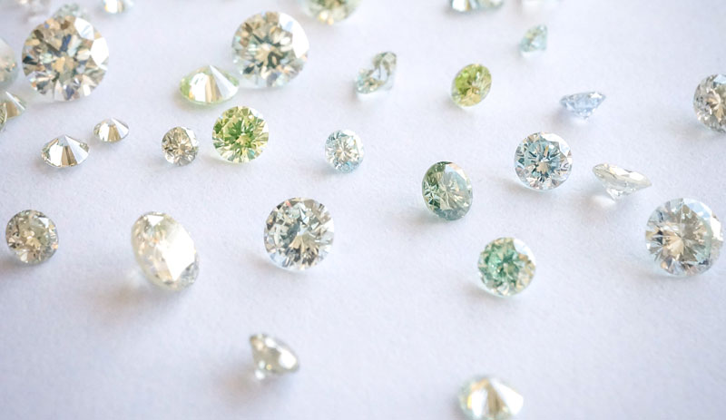 A melee diamond typically weighs less than 0.10 carats. They are most often round with 57 facets. Photos courtesy Langerman Diamonds